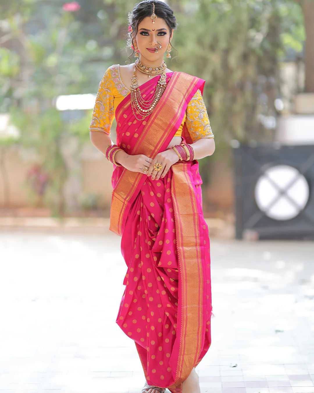 Saree Attitude Caption in Marathi